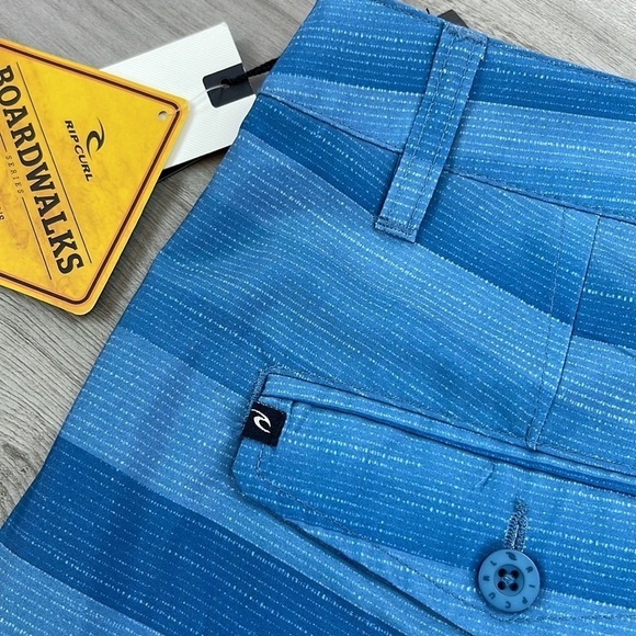 RIP CURL - RECLASSIFIED STRIPES SHORTS - Picture 11 of 11